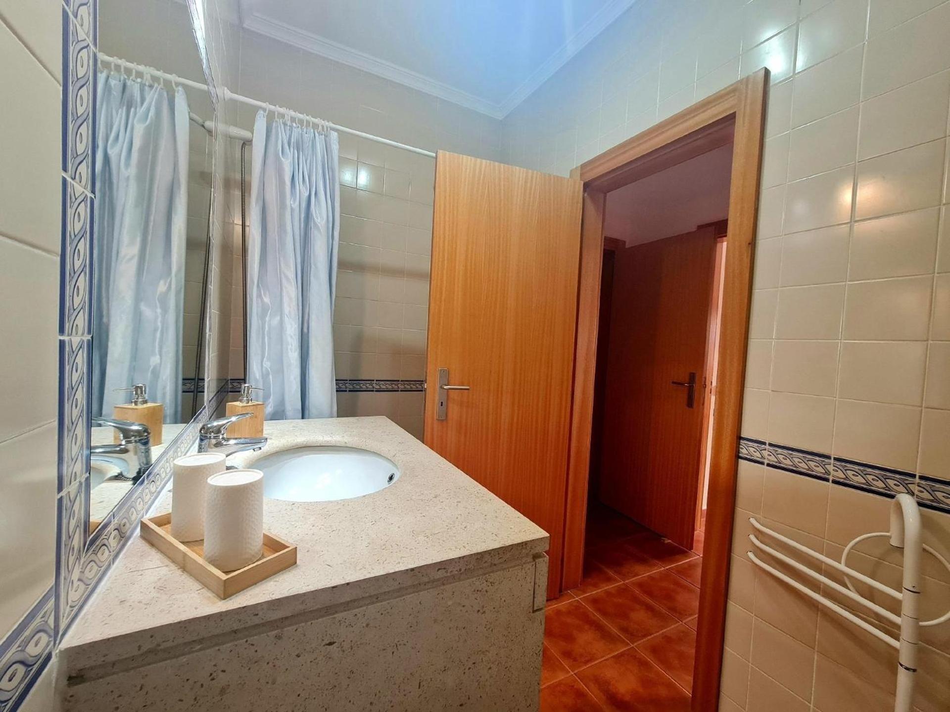 Apartment Klimatisierte Ferienwohnung, Und Stadtnah