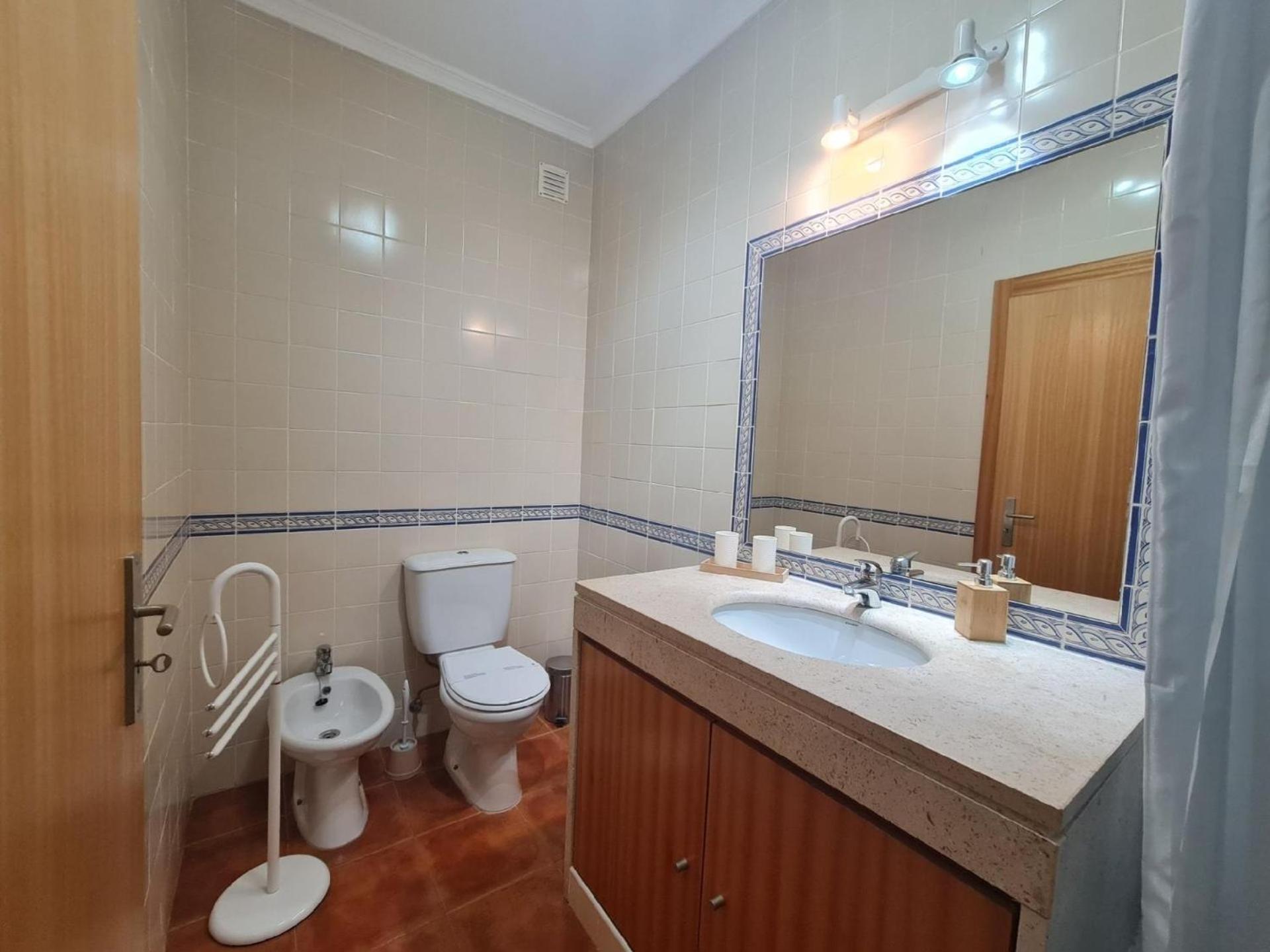 Klimatisierte Ferienwohnung, Und Stadtnah *