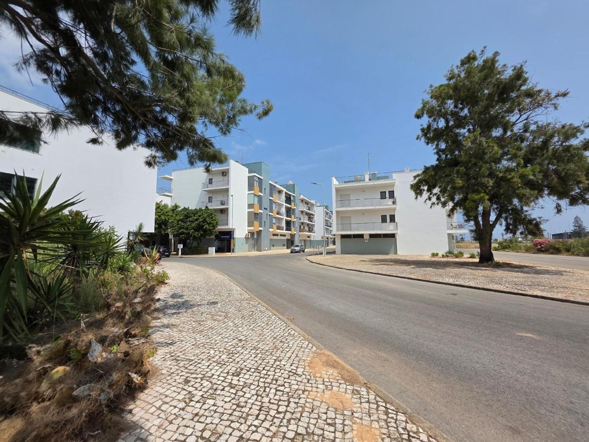 Klimatisierte Ferienwohnung, Und Stadtnah Apartment *